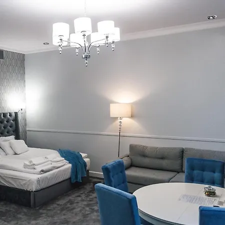 Hexus - Ofiar Oswiecimskich - Centrum Rynek Breslavia