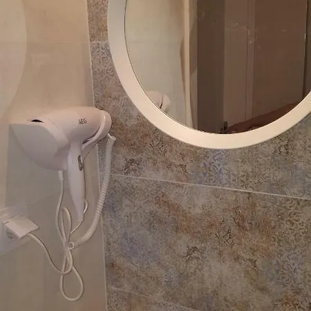 Hexus - Ofiar Oswiecimskich - Centrum Rynek * Breslavia